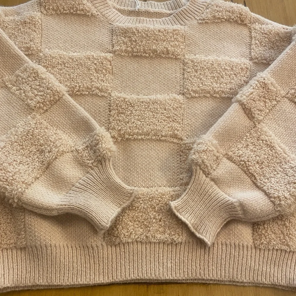Women’s Cream Tan Checkered Textured Thick Sweater Pattern Winter New M-L - Picture 10 of 12